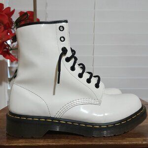 women's white high top Dr Martens boots size 9 EU41